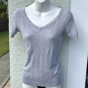 Gray knit top